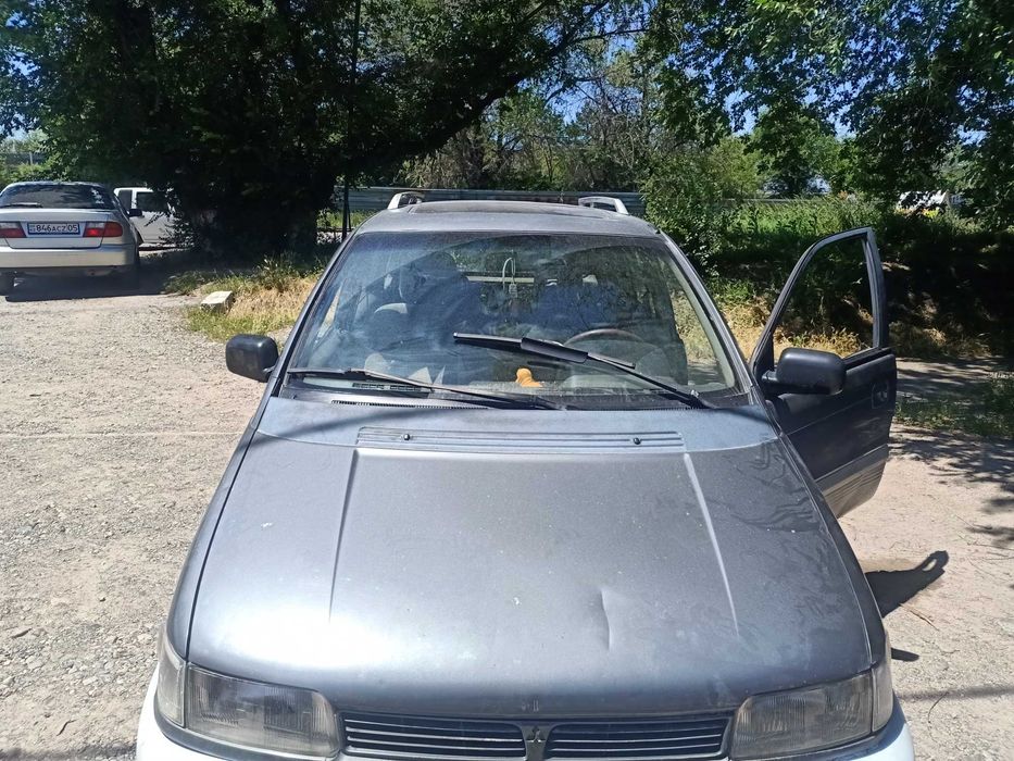 Mitsubishi Space Wagon
