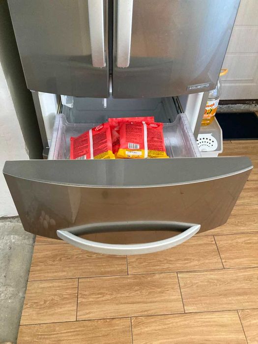 Холодильник Ariston Hotpoint