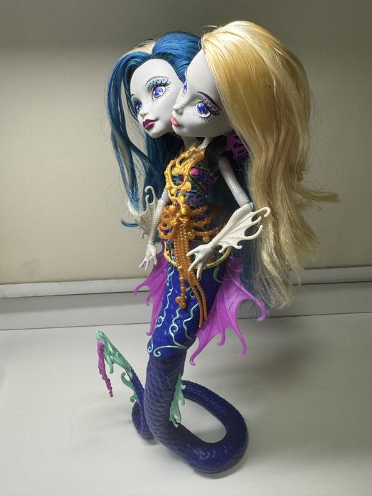 Monster high пери и перл серпентайн
