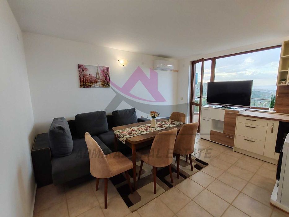 Дава се под наем Двустаен апартамент в Варна, м-т Зеленика - 50 кв.м за 300 € - Снимка #1