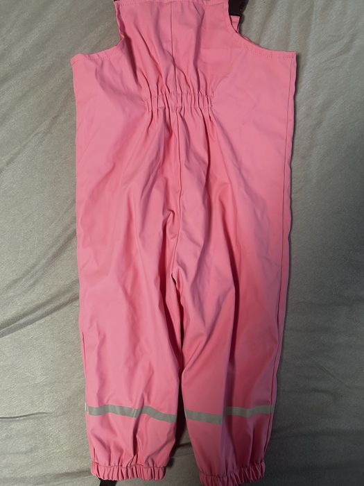 Cizmulite de ploaie si salopeta