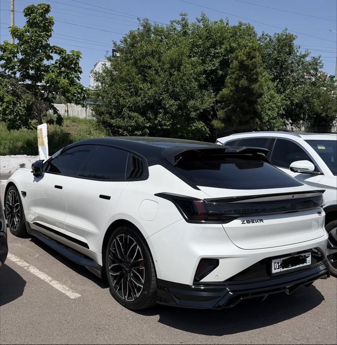 Zeekr 001 body kit обвес боди кит