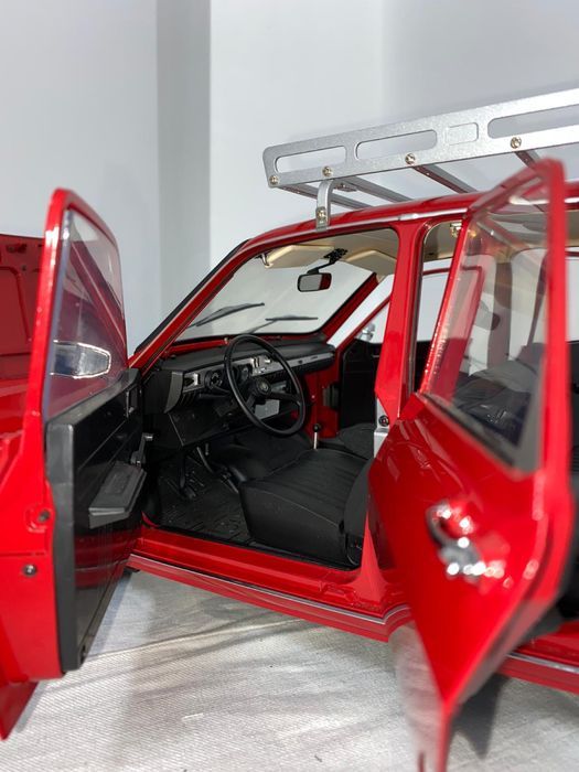 DACIA 1300 machetă auto scara 1:8 impecabilă construită