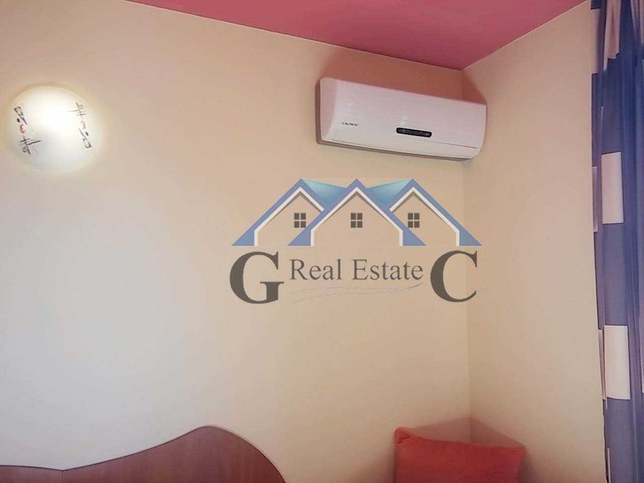 Дава се под наем  в к.к. Св.Св. Константин и Елена - 30 кв.м за 255 € - Снимка #3