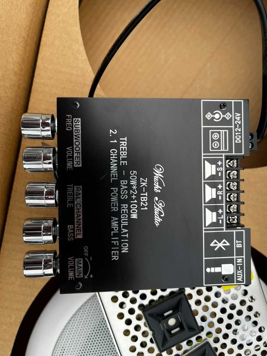 Sistem audio boxe tavan 2.1 cu Bluetooth – complet, gata de montaj