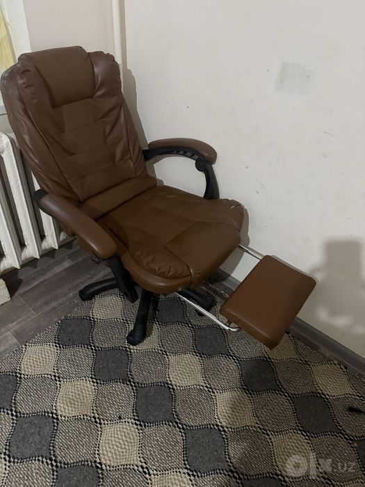 Kreslo nastroyka boladi yotadi