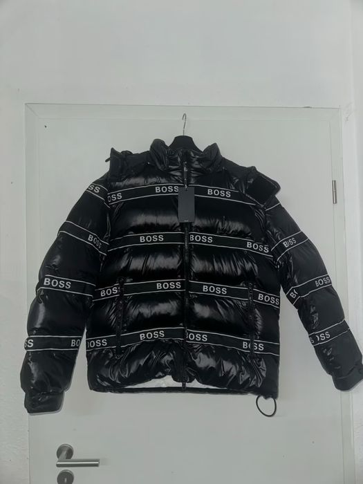 boss мъжко зимно яке чисто ново