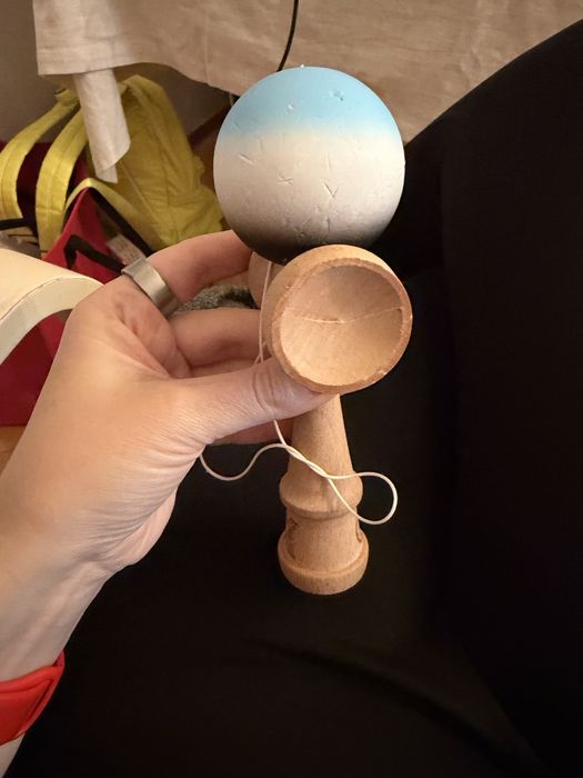 Kendama din lemn stare buna