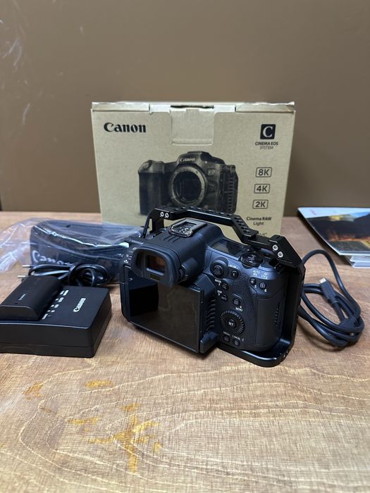Камера Canon R5C