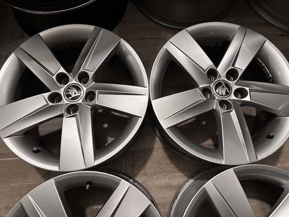 Оригинални джанти 16 цола Шкода Фабия 3 Skoda Fabia MK3