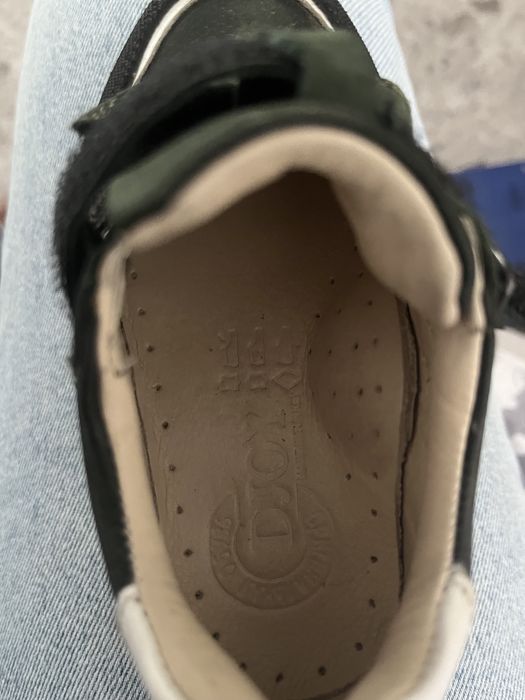 Кроссовки детские