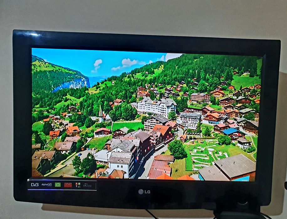 Продаётся телевизор LG 32