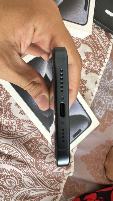 Iphone 15 pro Max blue 256gb sotiladi