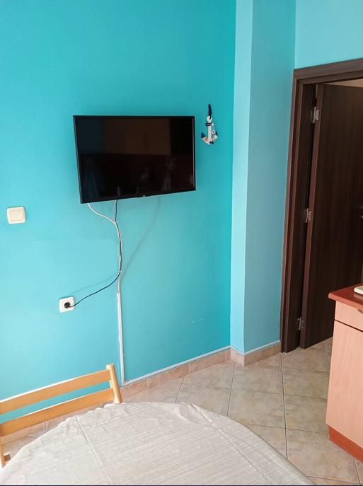 Дава се под наем Едностаен апартамент в София, Банишора - 46 кв.м за 438.6 € - Снимка #2