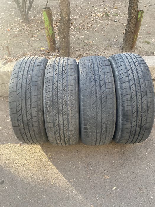Резина 225/65/R17 комплект