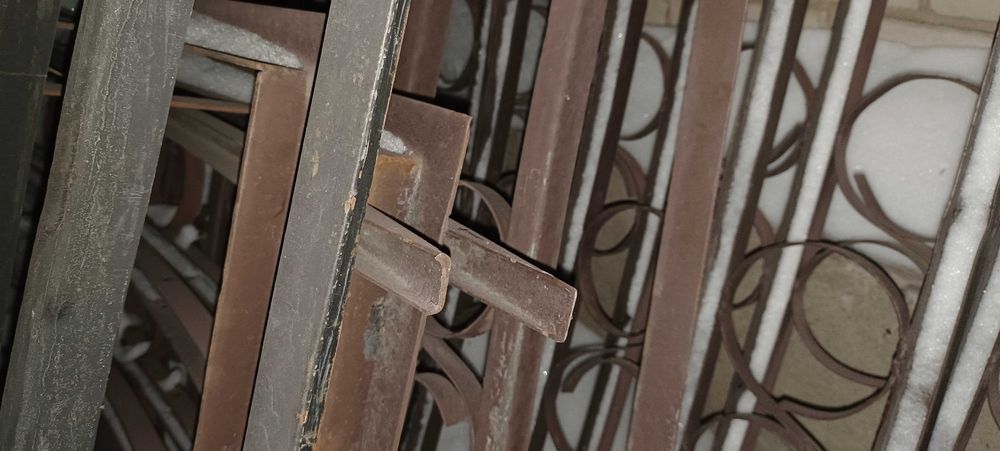 Продам оконные решетки