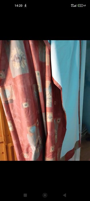 Două draperii de excepție.