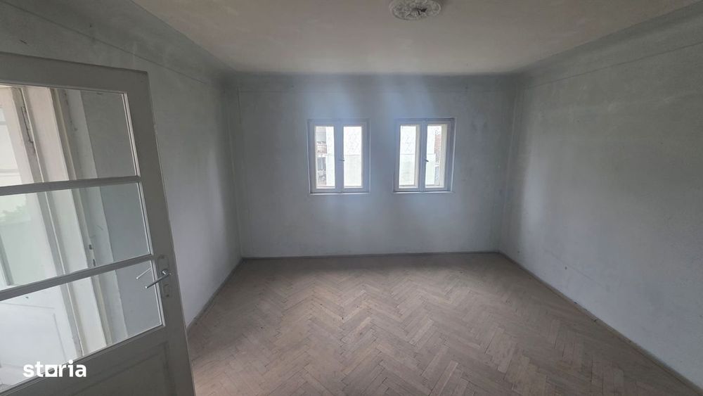 Liceul Mihai Eminescu-3 camere-78 mp