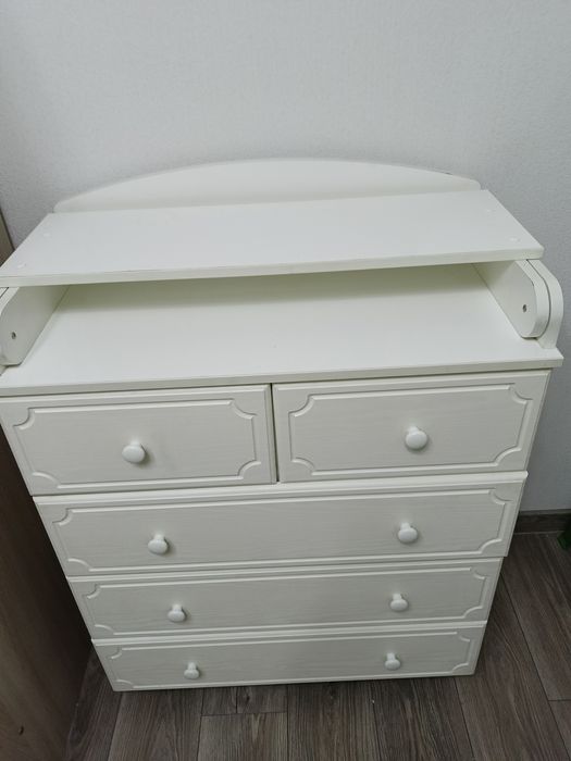 Продам комод с пеленальным столом