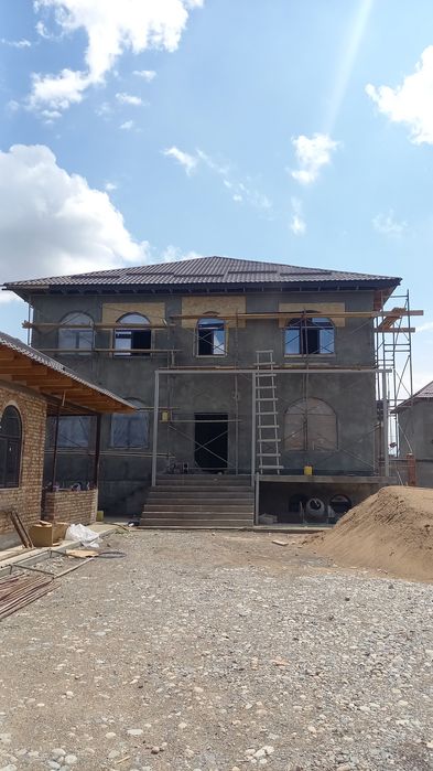 Бригада узбеки строители