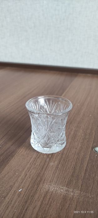 Посуда (фужеры, рюмки, стаканы)