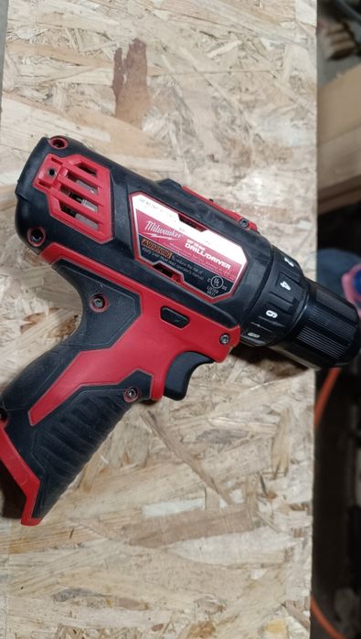 Rindea18V dewalt,filetanta milwaukee 12V, cutie dewalt