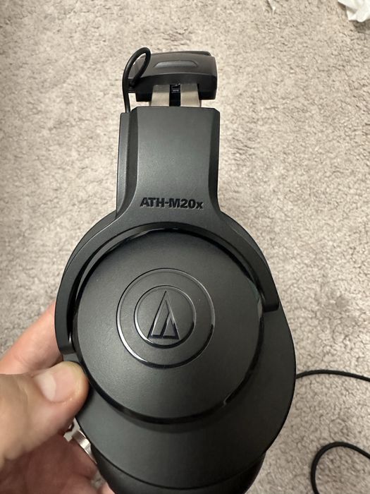 Vand casti Audio-Technica ATH-M20x Negru