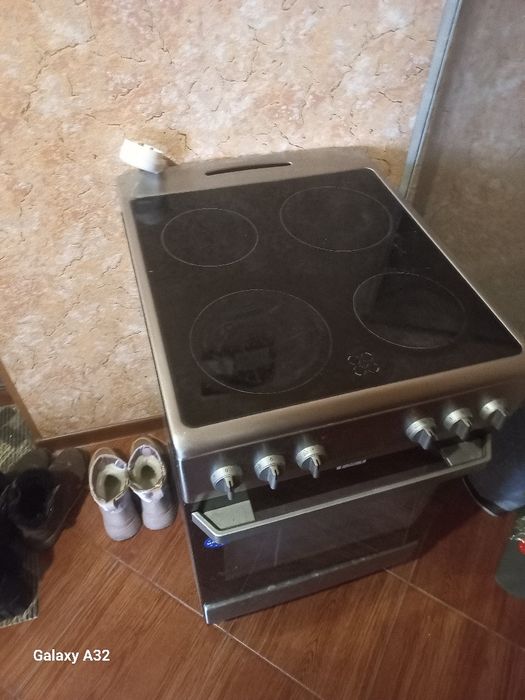 Срочно продаётся кухонная печь б/у