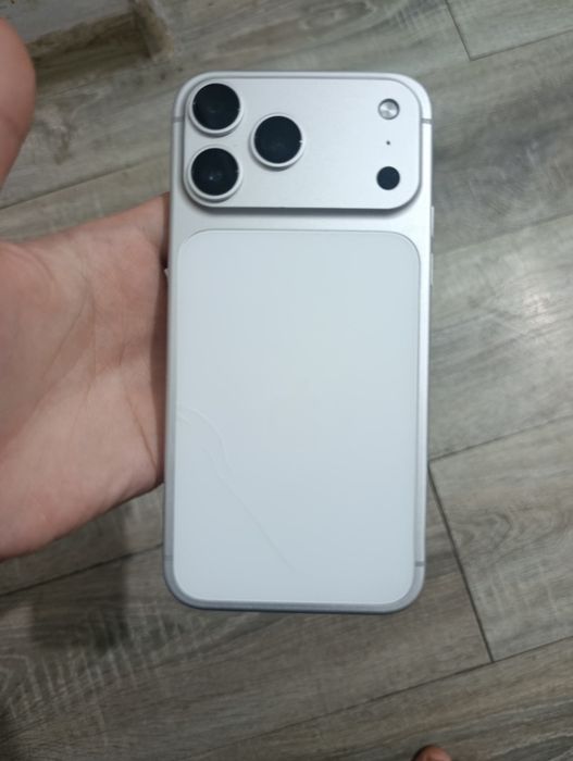 Iphone 14 pro max 17 pro max korpusda