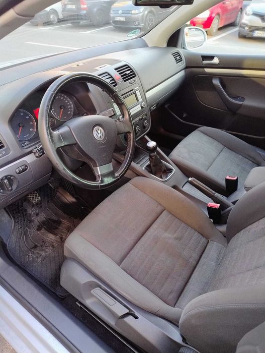Vând Volkswagen Golf 5 Tour