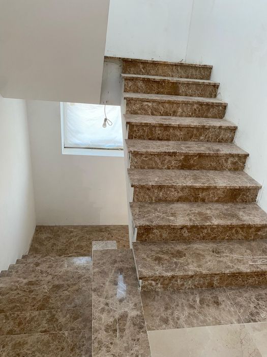 Glafuri\Pervaze si Trepte la comanda- Marmura, Granit, Travertin
