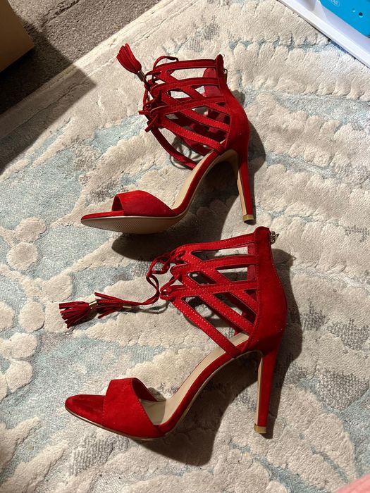 Sandale noi colecția Star Collection Deichmann mărimea 37