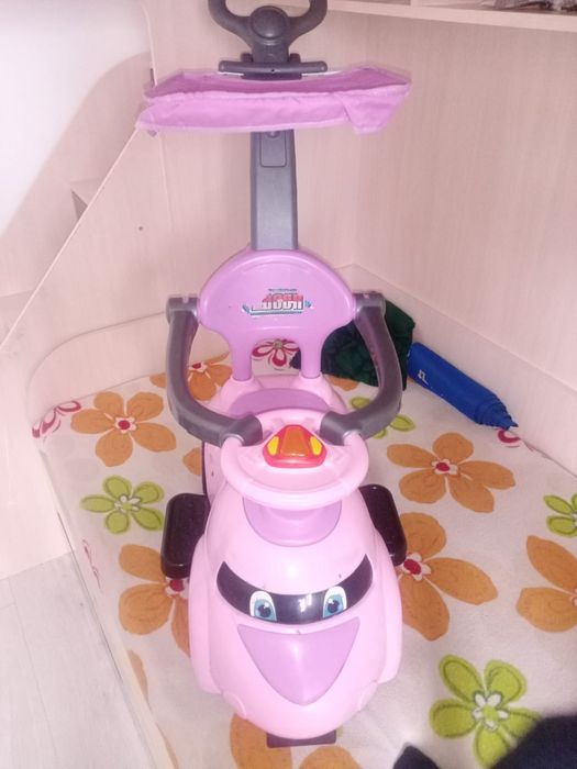 Срочно,продам машинку-толокар