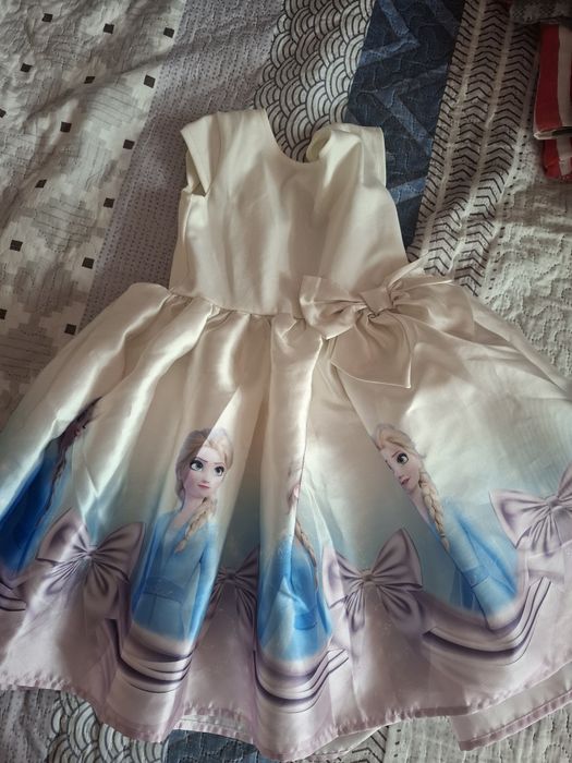 Дрешки за момиче