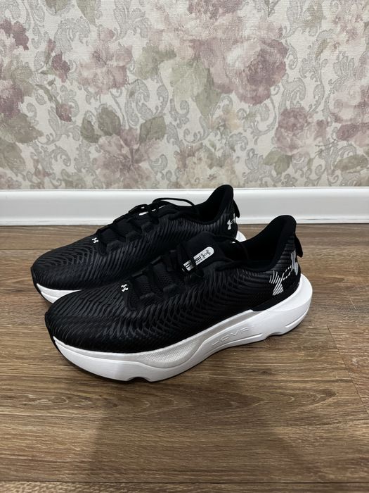 кроссовки Under Armour