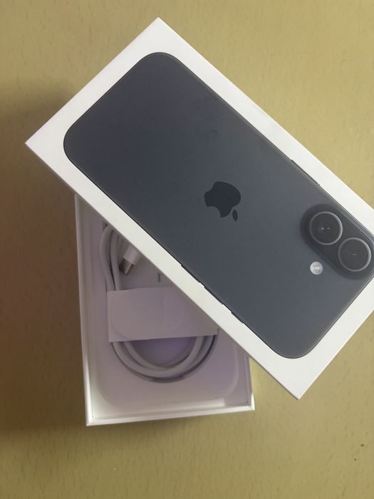 I phone 17 256GB черен