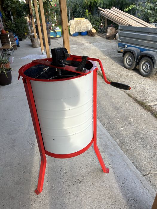 Se vinde Centrifuga apicola