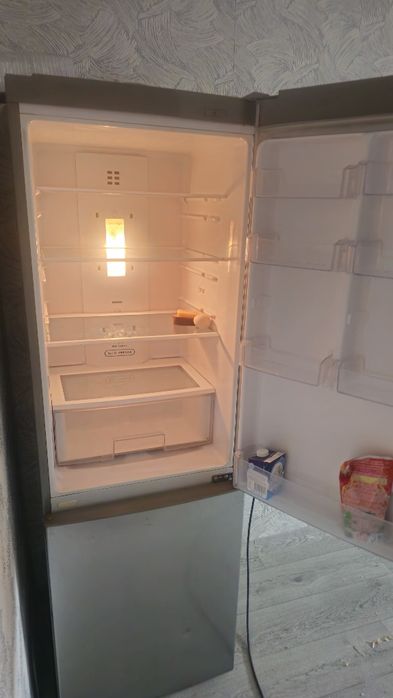 LG продам 50.000тг торг