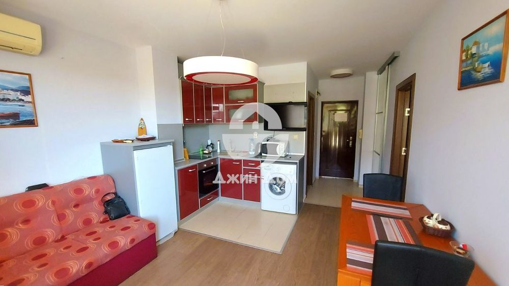 Продава се Двустаен апартамент в Поморие - 62 кв.м за 1275 €/кв.м - Снимка #1