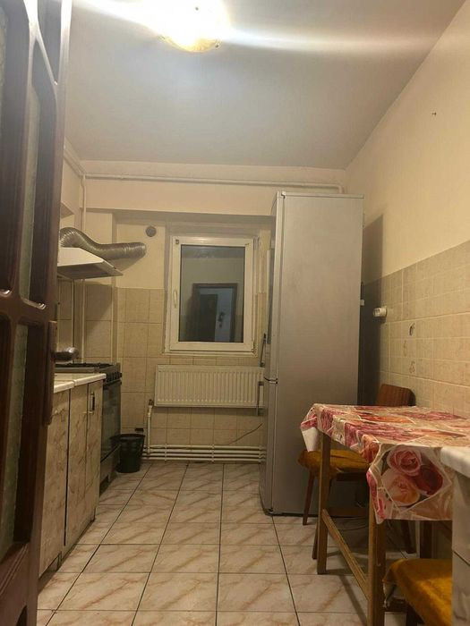 Apartament 3 camere - Vedere 2