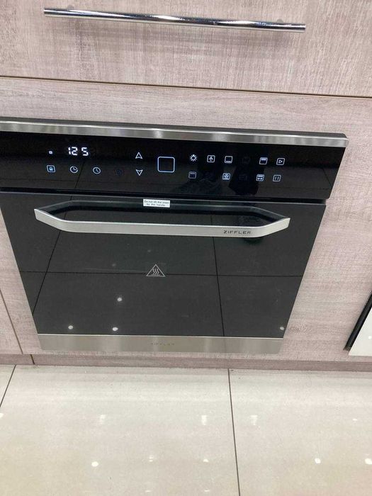 Духовка с конвекцией и грилем/Большой выбор/Мульти-дисплей