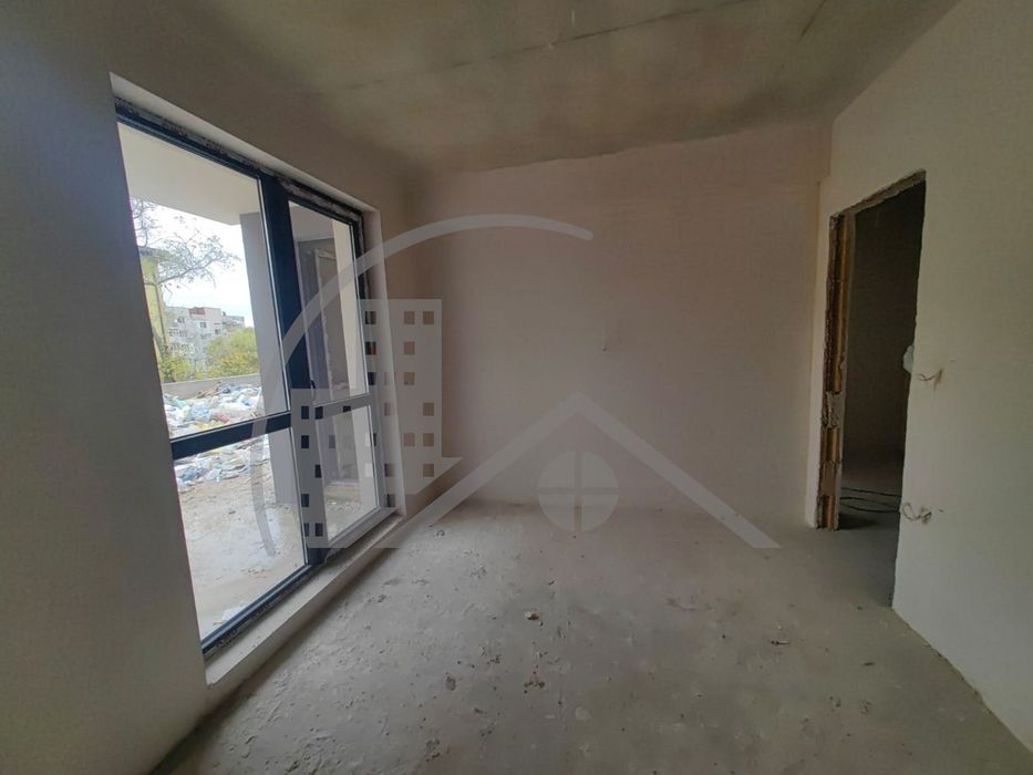 Продава се Двустаен апартамент в Варна, Възраждане 3 - 64 кв.м за 1954 €/кв.м - Снимка #3