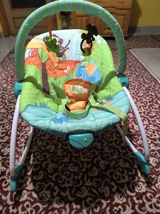 Шезлонг - люлка за бебе