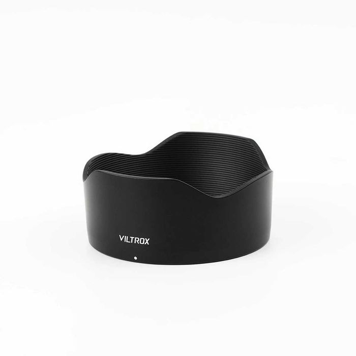 Объектив Viltrox AF 75mm f/1.2 Pro для Sony E-mount (APS-C)