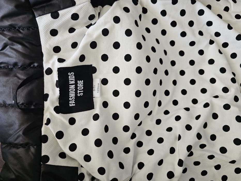 Нов кокетен елек с естествен пух размер 122