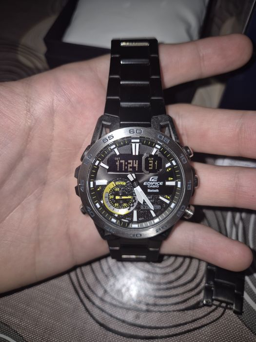 Чисто нов!!! Casio edifice ECB-40 часовник