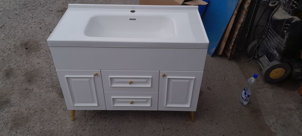 все виды мебели для ванных комнат из первых рук