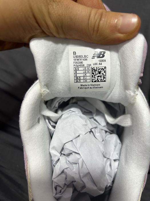 New Balance 9060