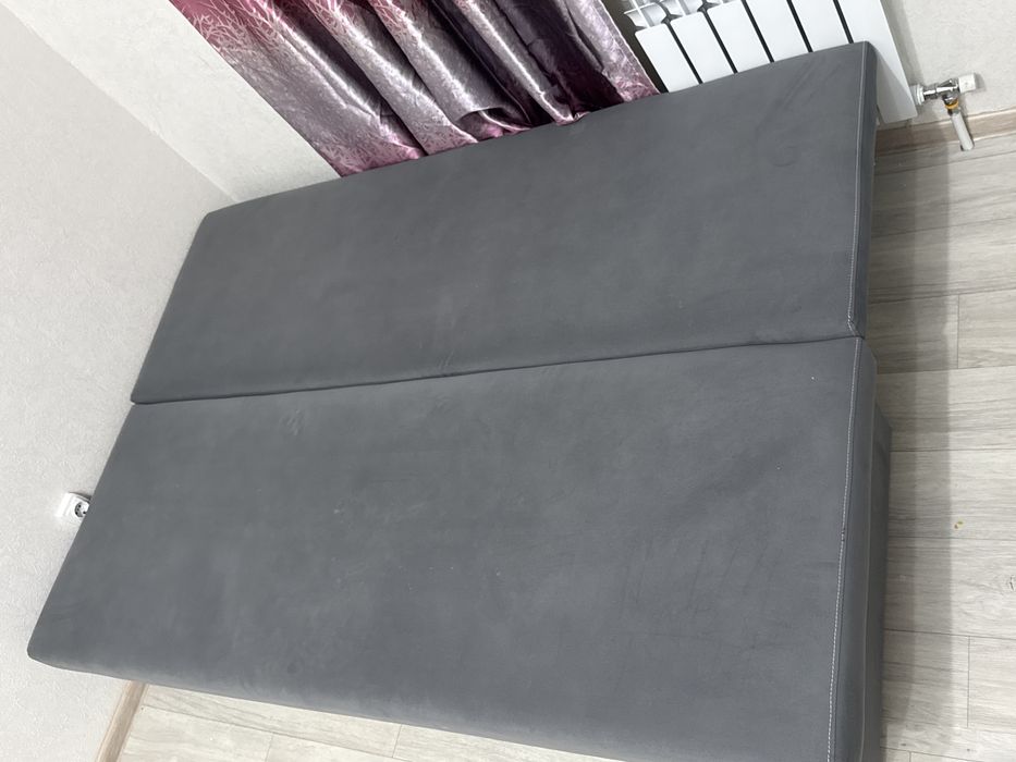 Диван  в хорошем состояние