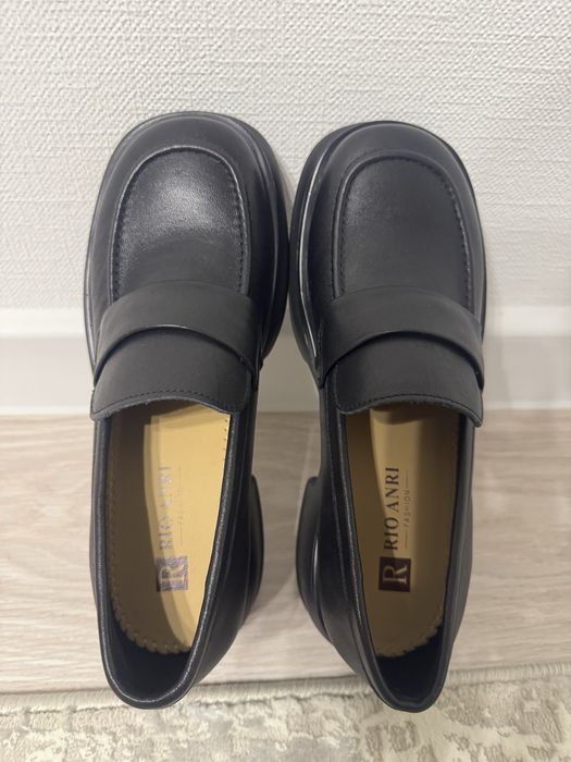 Новые кожаные лоферы осень